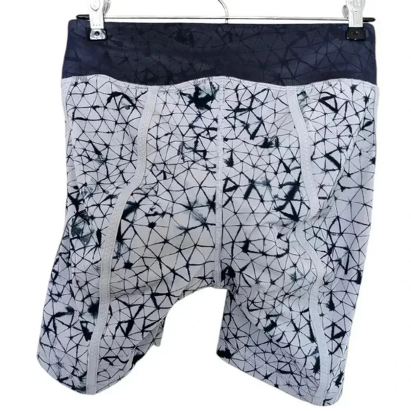 Lululemon Pedal Pace Short  Star Crushed Silver Fox Deep Navy/Deep Navy Women - Picture 4 of 11